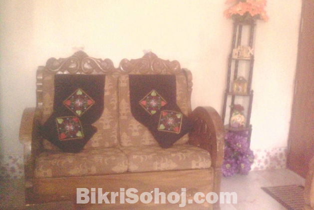 আলমারি, ওয়ারড্রব, ৫ সিট সোফা, ৬ চেয়ার ডাইনিং।
